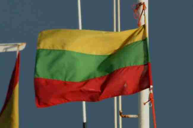 bandera de lituania